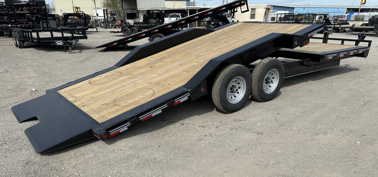 New 2026 East Texas Trailers 102"x24' BumperPull Driveover Fender Black Tilt Trailer