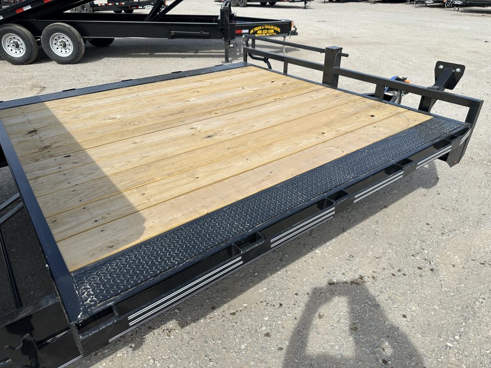 New 2026 East Texas Trailers 102"x24' BumperPull Driveover Fender Black Tilt Trailer