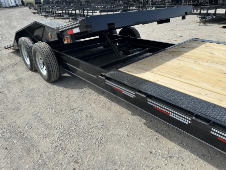 New 2026 East Texas Trailers 102"x24' BumperPull Driveover Fender Black Tilt Trailer