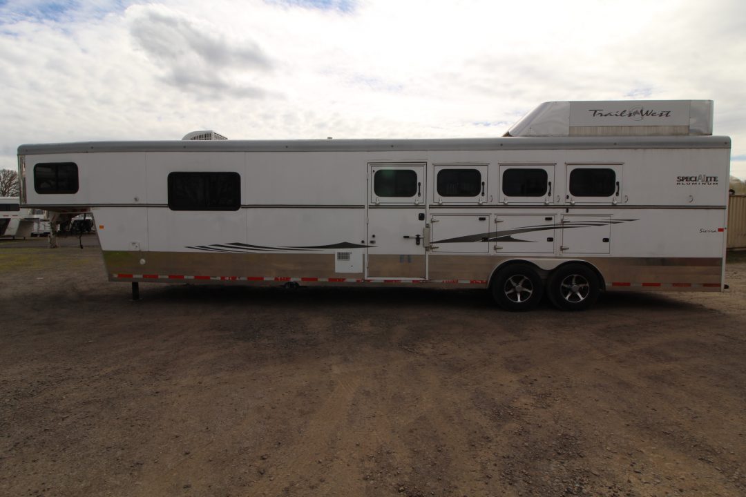 Used 2016 Trails West Sierra 13x13 LQ - 8' Wide - 4 Horse Trailer - Side Tack - Cameras - Hayrack