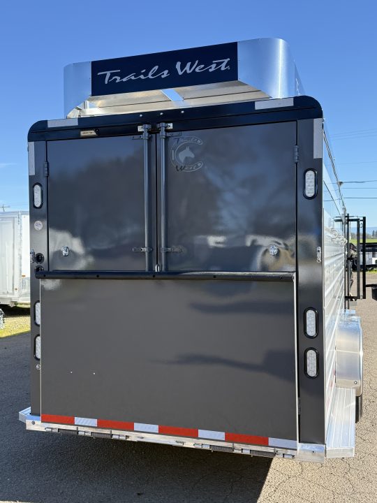 New 2026 Trails West Santa Fe 24' Straight Tack Package Gooseneck Horse Trailer