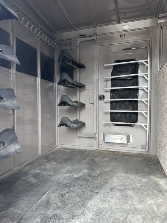 Consignment 2023 Titan 30' Combo