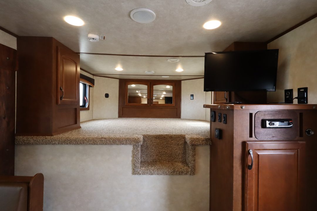 Used 2015 Bison Trailers 3 Horse LQ Slide-out Trailer