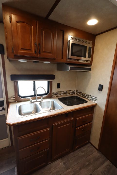 Used 2015 Bison Trailers 3 Horse LQ Slide-out Trailer