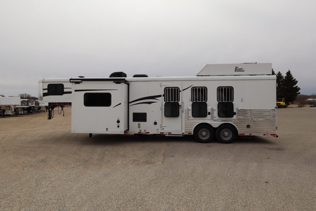 Used 2015 Bison Trailers 3 Horse LQ Slide-out Trailer