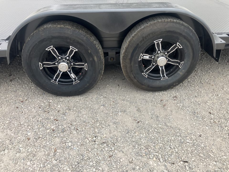 New 2026 Diamond C Trailers GTF 206 20X83 Car Hauler