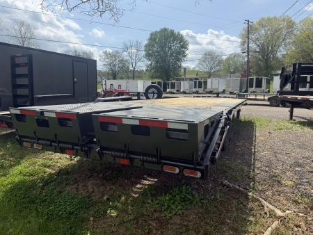 New 2026 Diamond C Trailers DEC 207 24X102 Equipment Trailer