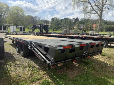New 2026 Diamond C Trailers DEC 207 24X102 Equipment Trailer