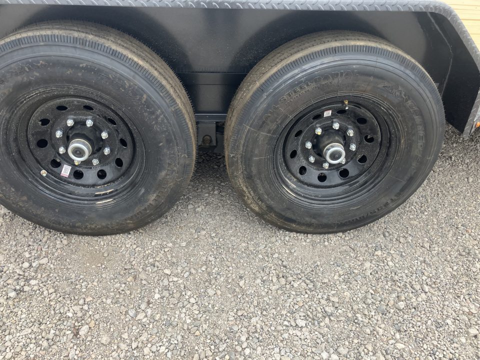 New 2026 Diamond C Trailers HTL 207 22X82 Tilt Trailer