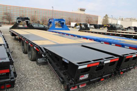 New 2026 Diamond C Trailers 32' MR 25.9K GVWR DO STOCK ID 52781 Deckover Trailer