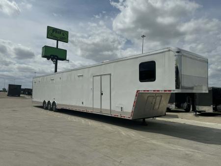 Used USED 2023 Continental Cargo 8.5X53 GOOSENECK RACE TRAILER BATHROOM PACKAGE WITH AC!!! Car / Racing Trailer