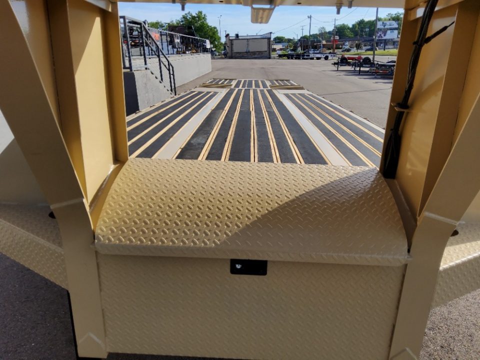 New 2026 Diamond C Trailers FMAX210HDT Flatbed Trailer