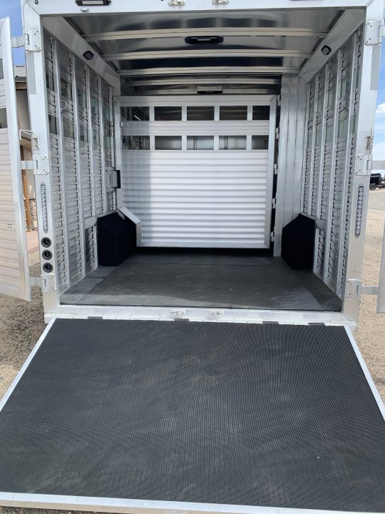 New 2026 SMC 8414SSRHT Horse Trailer