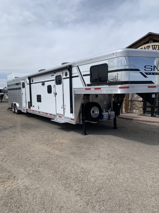 New 2026 SMC 8414SSRHT Horse Trailer