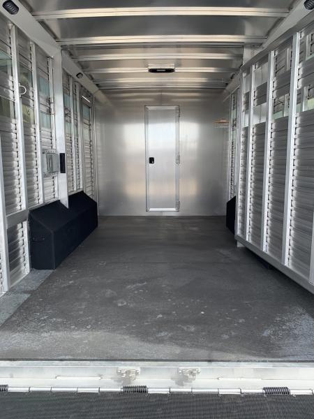 New 2026 SMC 8414SSRHT Horse Trailer