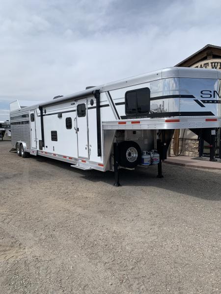 New 2026 SMC 8414SSRHT Horse Trailer