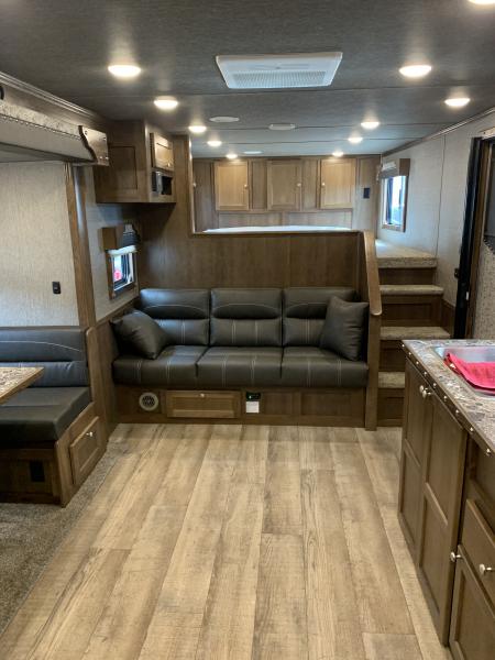 New 2026 SMC 8414SSRHT Horse Trailer