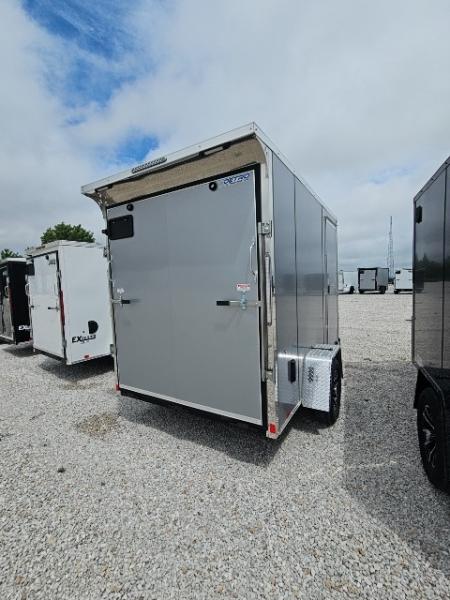 New 2026 Impact Trailers 6 x 10 3K Quake Ramp Door Flat Top V-Nose