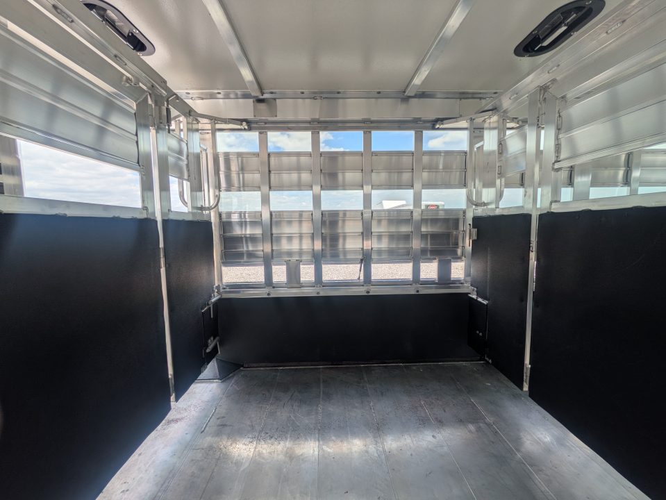 New 24' LoProXpo Club Calf Livestock Trailer