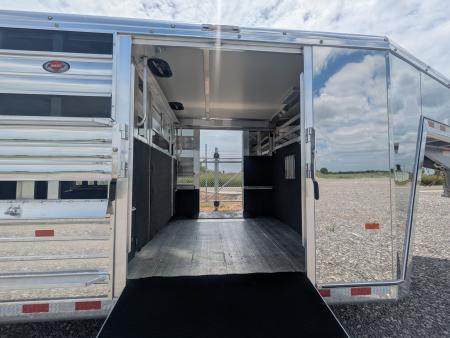 New 24' LoProXpo Club Calf Livestock Trailer
