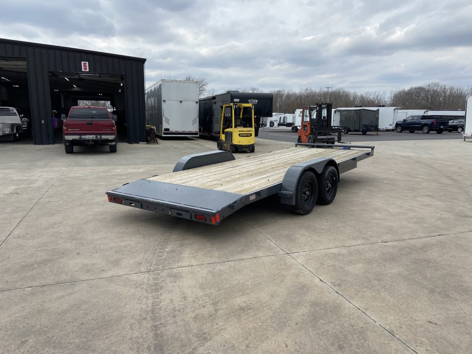 New Lamar Trailers 83"X20' Car Hauler