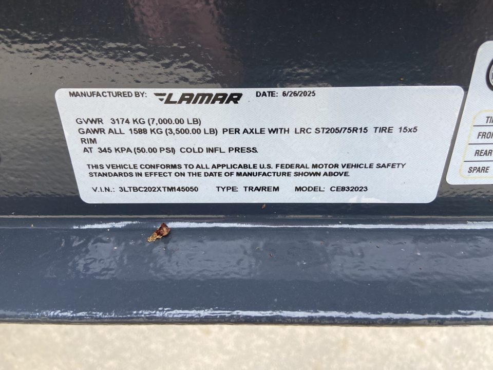 New Lamar Trailers 83"X20' Car Hauler