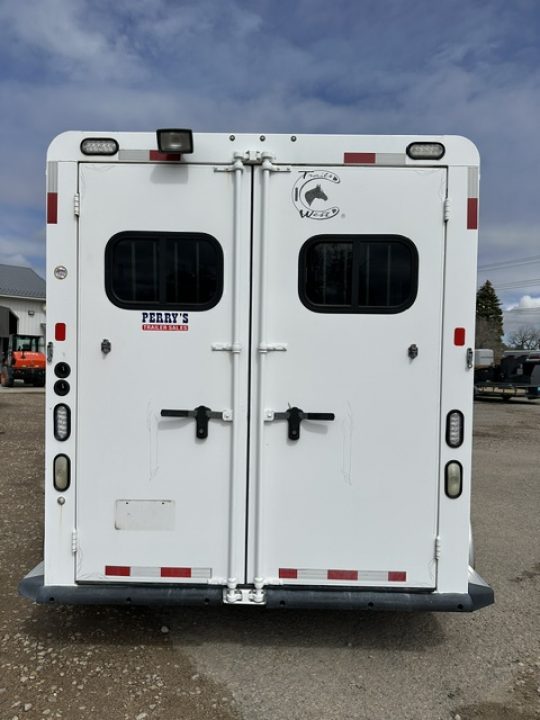 Consignment 2012 Trails West Sierra 2 Horse 8x13 Living Quarter