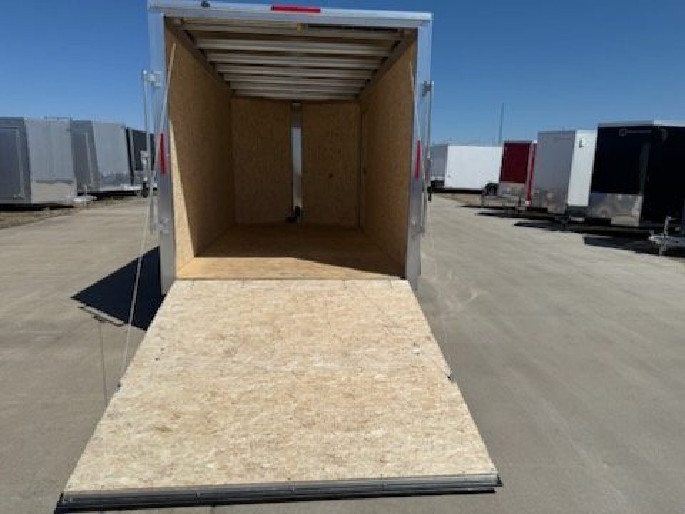 2026 E-Z Hauler EZEC photo 9
