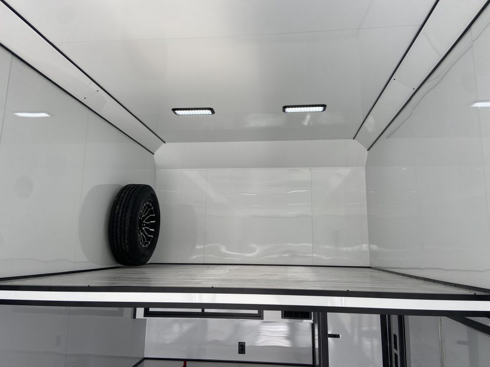 New United UAT 8.5X30Stacker