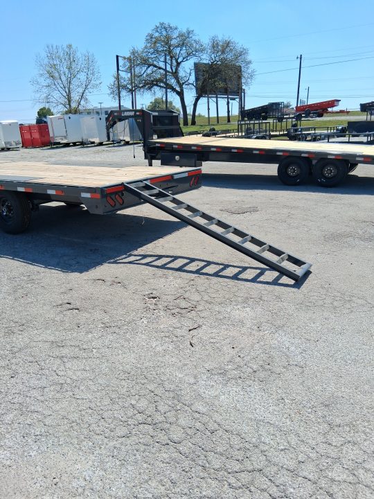 New 2025 Lamar Trailers