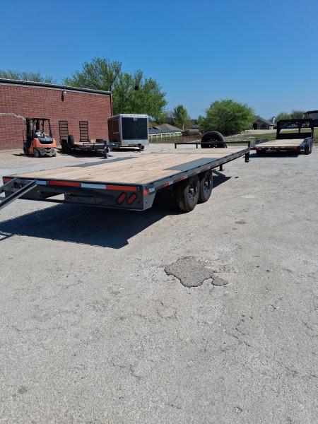 New 2025 Lamar Trailers