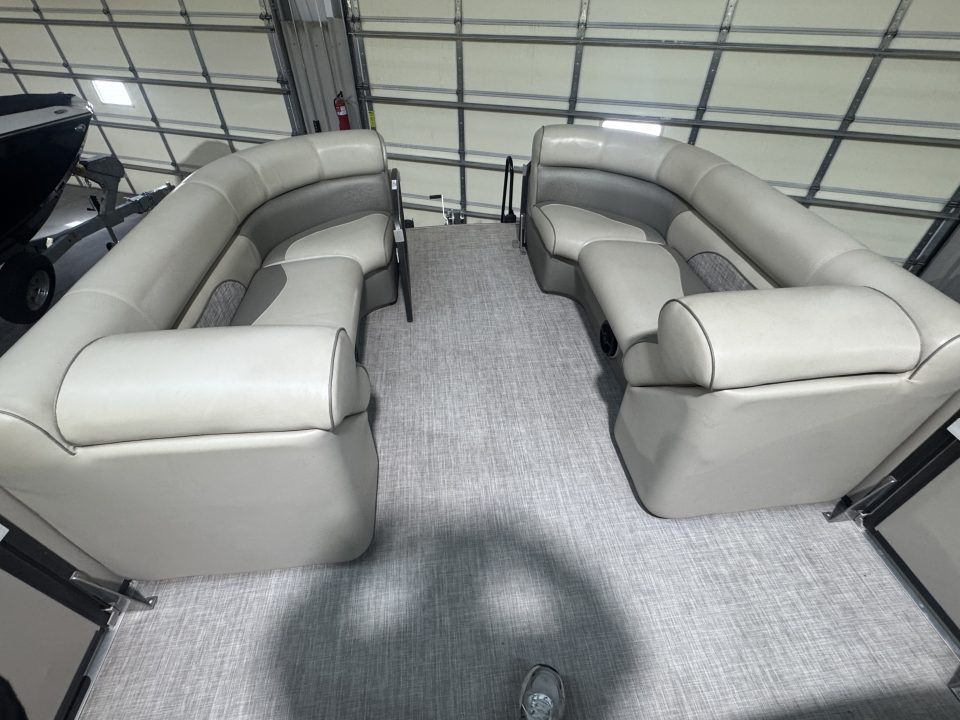 Used 2017 Premier Marine 220 Sunsation Pontoon Boat