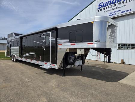 New 2026 Merhow Stampede 4H sideload w/ Bunk beds