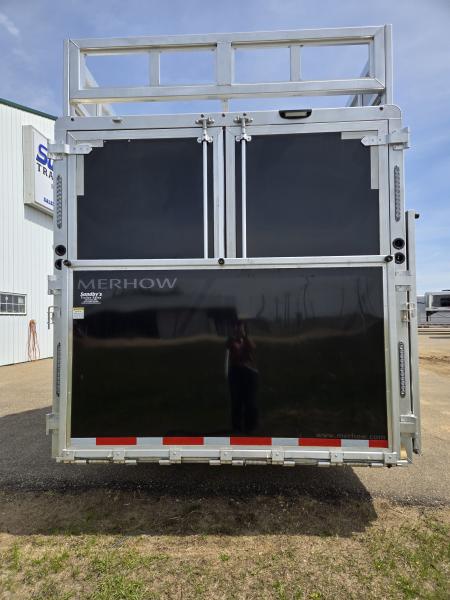 New 2026 Merhow Stampede 4H sideload w/ Bunk beds