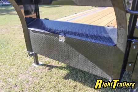 New 2026 8.5X25 PJ GOOGSENECK EQUIPMENT TRAILER