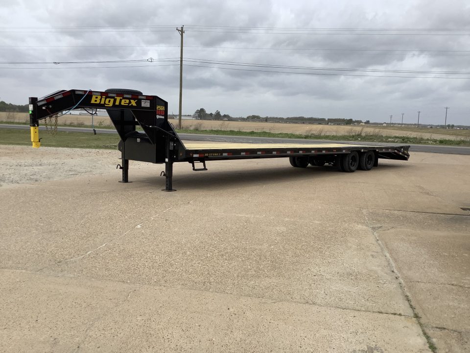 New 2026 Big Tex Trailers 25GN 35+5 (25.9K) Gooseneck Equipment Flatbed Trailer