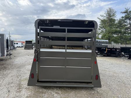New 2026 Valley Trailers 2810 2 HORSE SLANT LOAD DELUXE 7' TALL