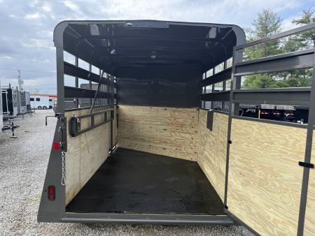 New 2026 Valley Trailers 2810 2 HORSE SLANT LOAD DELUXE 7' TALL