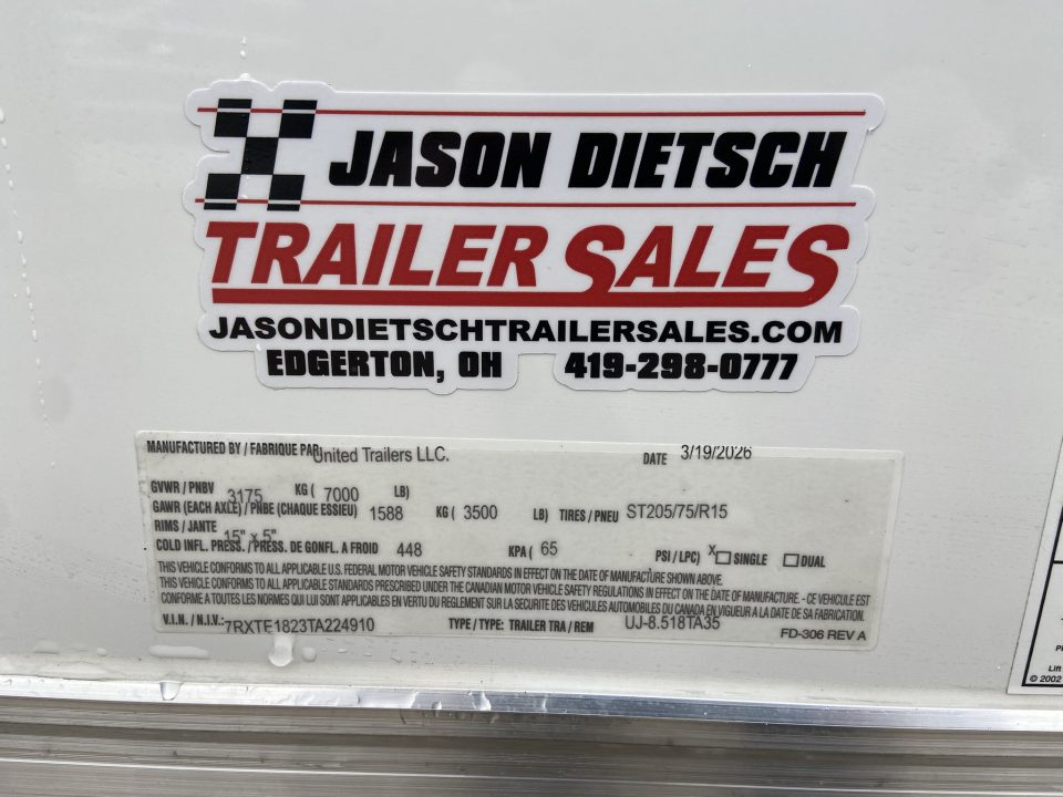New United UJ-8.5X18 Enclosed Trailer