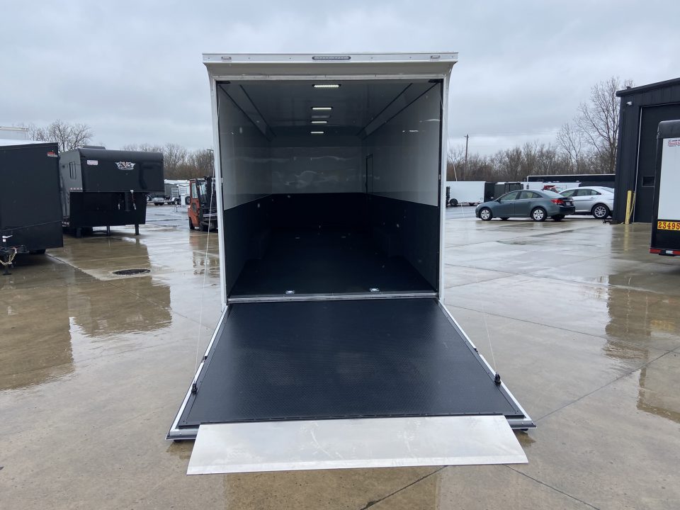 New United USH-8.5X28 Car Trailer