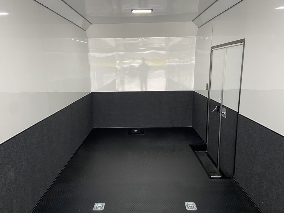 New United USH-8.5X28 Car Trailer