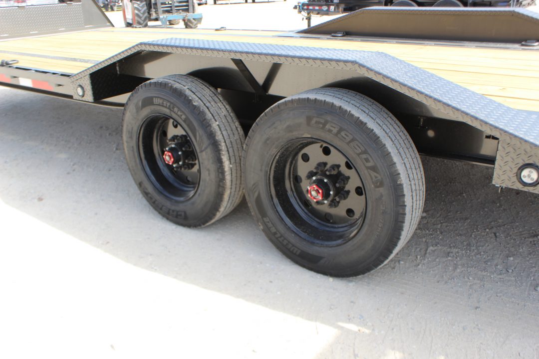 New 2026 MAXXD H9X 102" x 24' gooseneck Equipment Trailer