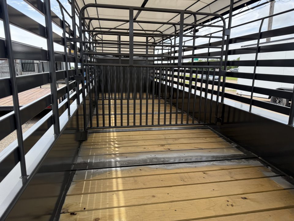 New 2026 WW ROUSTABOUT 6'8"X24' Stock / Stock Combo Trailer
