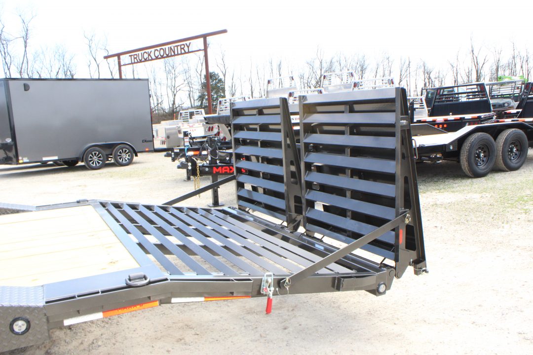 New 2026 MAXXD H8X 26' GN superwide equipment Equipment Trailer