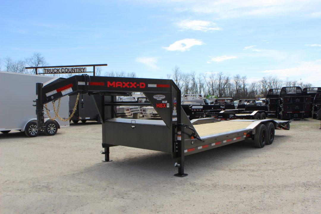 New 2026 MAXXD H8X 26' GN superwide equipment Equipment Trailer