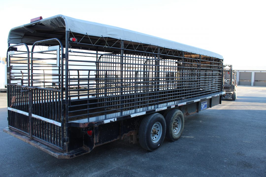 Used 2014 Gooseneck Trailer MFG PIPESIDE Stock / Stock Combo Trailer