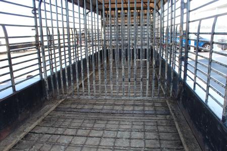 Used 2014 Gooseneck Trailer MFG PIPESIDE Stock / Stock Combo Trailer