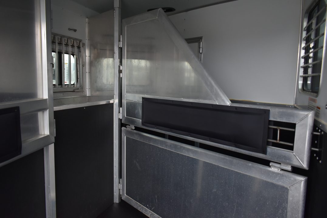 Used 2022 Lakota 8311 Charger Horse Trailer