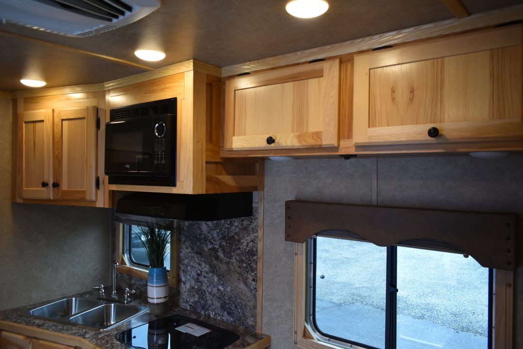 Used 2022 Lakota 8311 Charger Horse Trailer