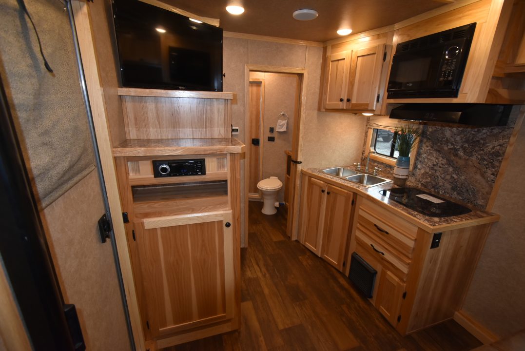 Used 2022 Lakota 8311 Charger Horse Trailer